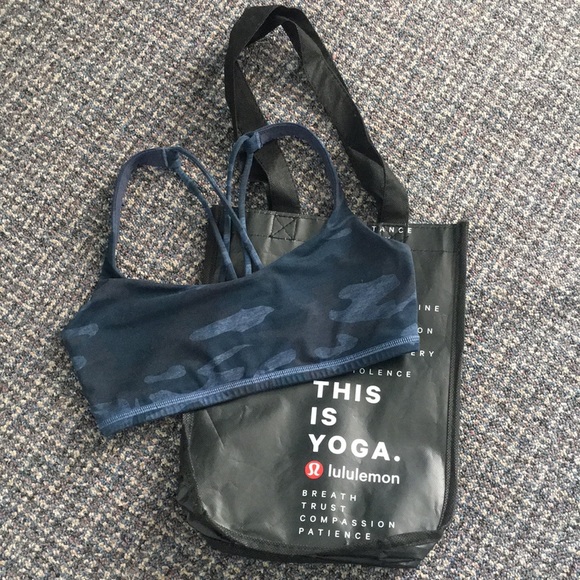 lululemon athletica Other - 🍋 Camouflage Lululemon sports bra and bag 🍋